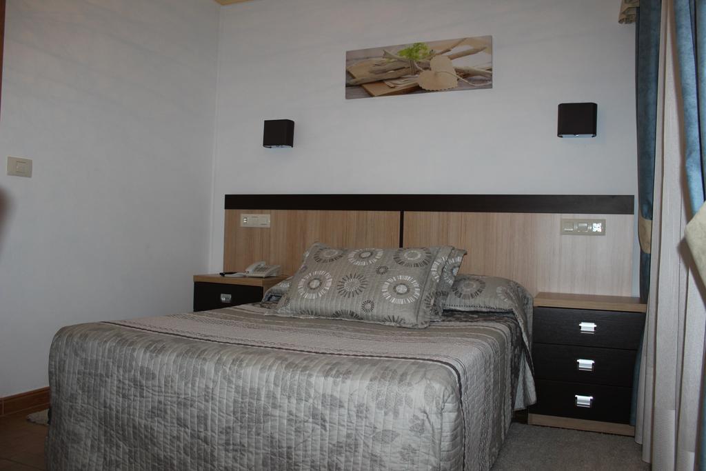 Hotel Estrella Del Mar Playa de la Lanzada Kamer foto